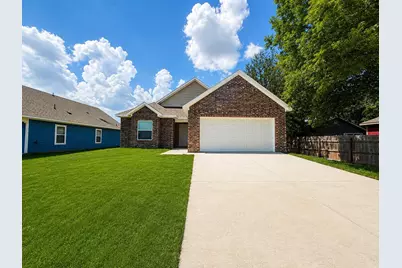 600 Crockett Drive, Cleburne, TX 76033 - Photo 3