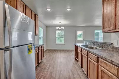 624 Crockett Drive, Cleburne, TX 76033 - Photo 13