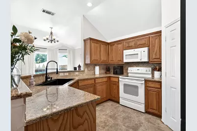 4820 Eagle Trace Drive, Fort Worth, TX 76244 - Photo 11