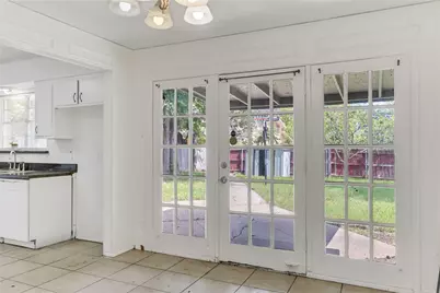 1315 E Arlington Avenue, Fort Worth, TX 76104 - Photo 35
