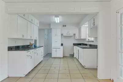 1315 E Arlington Avenue, Fort Worth, TX 76104 - Photo 37