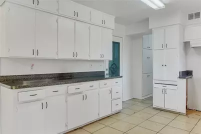 1315 E Arlington Avenue, Fort Worth, TX 76104 - Photo 39