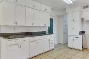1315 E Arlington Ave, Fort Worth, TX 76104 - Photo 39