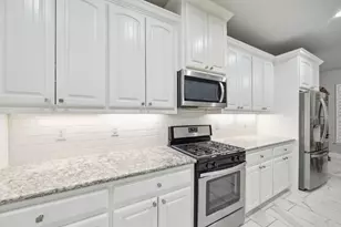 1351 Canales Trl, Farmersville, TX 75442 - Photo 11