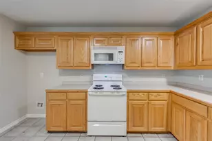 609 Houston St, Pottsboro, TX 75076 - Photo 9