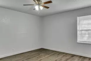 2007 E Park Row Dr, Arlington, TX 76010 - Photo 17
