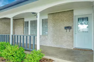 2007 E Park Row Dr, Arlington, TX 76010 - Photo 5