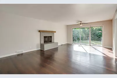 4613 Winthrop Avenue E, Fort Worth, TX 76116 - Photo 3