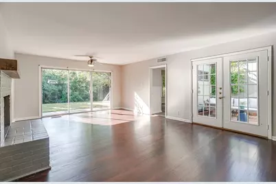 4613 Winthrop Avenue E, Fort Worth, TX 76116 - Photo 5