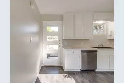 4613 Winthrop Avenue E, Fort Worth, TX 76116 - Photo 11