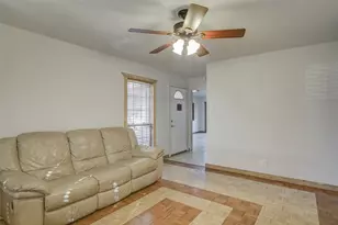 1204 King Dr, Bedford, TX 76022 - Photo 5