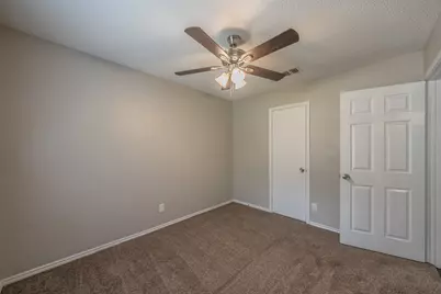 912 Red Oak Street, Azle, TX 76020 - Photo 15