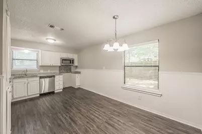 912 Red Oak Street, Azle, TX 76020 - Photo 9