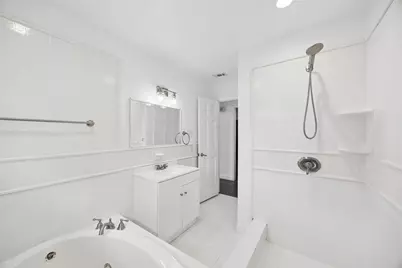 324 N Brighton Avenue, Dallas, TX 75208 - Photo 25