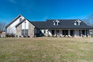 733 Ridgeview Dr, Sherman, TX 75090 - Photo 1