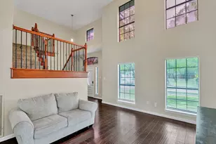 326 Baldwin St, Grand Prairie, TX 75052 - Photo 3