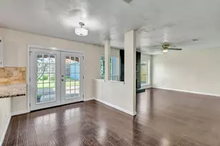 326 Baldwin St, Grand Prairie, TX 75052 - Photo 13