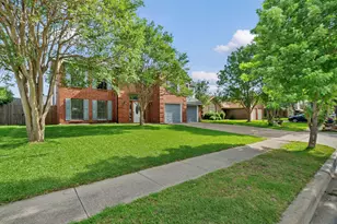 326 Baldwin St, Grand Prairie, TX 75052 - Photo 3