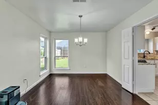 326 Baldwin St, Grand Prairie, TX 75052 - Photo 9
