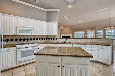 5930 River Bend Drive, Benbrook, TX 76132 - Photo 15