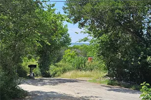103 Canyon Dr, Whitney, TX 76692 - Photo 11