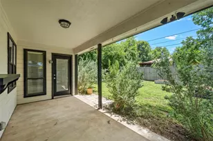 2111 Skylark Dr, Waco, TX 76712 - Photo 27