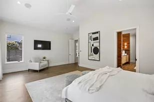 6726 Lake Cir Dr, Dallas, TX 75214 - Photo 21
