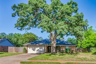 609 Henderson Street, Joshua, TX 76058 - Photo 1
