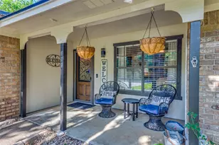609 Henderson St, Joshua, TX 76058 - Photo 5