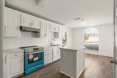 2732 Brea Canyon Road, Fort Worth, TX 76108 - Photo 9