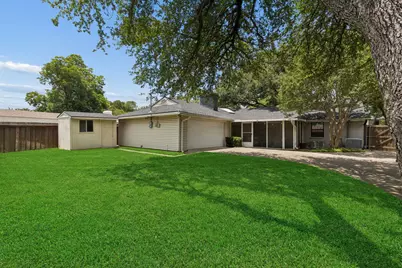 10612 Estate Lane, Dallas, TX 75238 - Photo 25