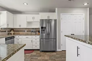 5330 Leroy Pkwy, West, TX 76691 - Photo 13