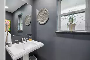 7104 Claybrook Dr, Dallas, TX 75231 - Photo 23