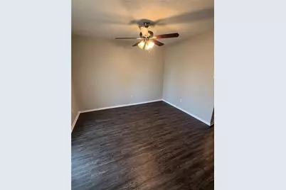 415 Stonehenge Drive, Arlington, TX 76014 - Photo 9