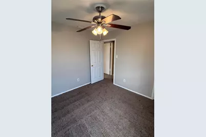 415 Stonehenge Drive, Arlington, TX 76014 - Photo 11