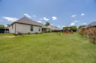 1105 Ranch Dr, Bonham, TX 75418 - Photo 23