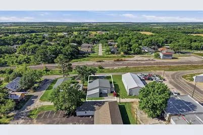 102 Front Street, Pottsboro, TX 75076 - Photo 9