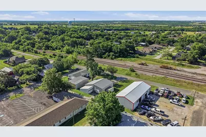 102 Front Street, Pottsboro, TX 75076 - Photo 11