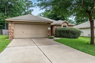8 Shady Oak Ln, Conroe, TX 77304 - Photo 5
