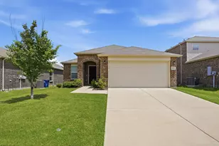 1013 Vernon Dr, Aubrey, TX 76227 - Photo 3