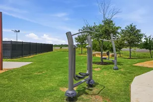 1013 Vernon Dr, Aubrey, TX 76227 - Photo 35