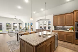 199 Mockingbird Dr, Waxahachie, TX 75165 - Photo 13