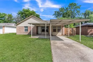 1800 Buena Vista St, Mesquite, TX 75149 - Photo 1