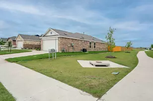1419 Merlin Blf St, Forney, TX 75126 - Photo 3