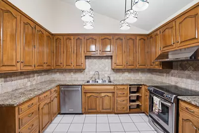 715 Stonelake Drive, Cleburne, TX 76033 - Photo 9
