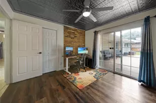 1406 N Trail Dr, Carrollton, TX 75006 - Photo 13