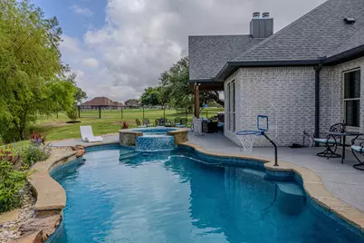 401 Spring Valley Road, Weatherford, TX 76087 - Photo 5
