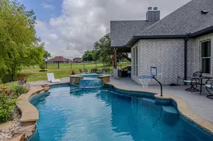 401 Spring Valley Rd, Weatherford, TX 76087 - Photo 5