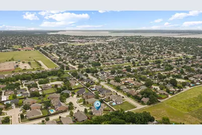7906 Lindsey Drive, Rowlett, TX 75088 - Photo 39