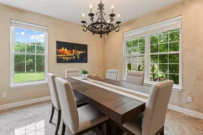 7906 Lindsey Drive, Rowlett, TX 75088 - Photo 5